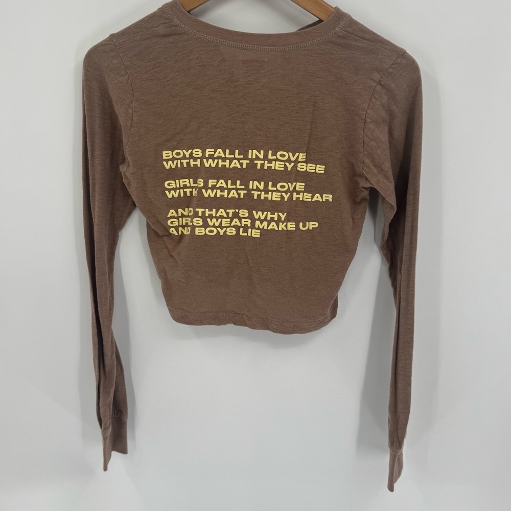 Boys Lie Heather Brown‎ Cropped Graphic Henley Tee M - Picture 8 of 8